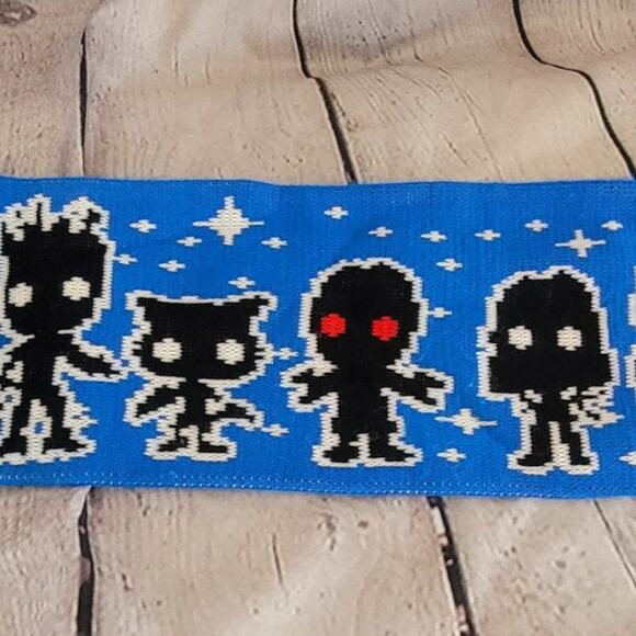 Marvel Groot Guardians Of The Galaxy 3 Knit Scarf Blue Red 60" Comic Fan EUC - Picture 3 of 5